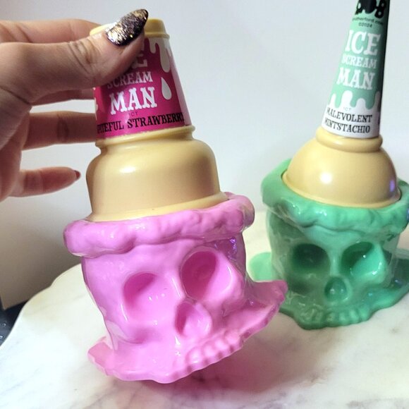 Pastel Goth Ice Cream Cone Figurines - Picture 5 of 7